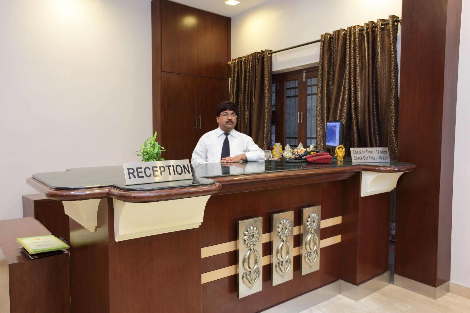 Hotel Dayal Udaipur Exteriör bild